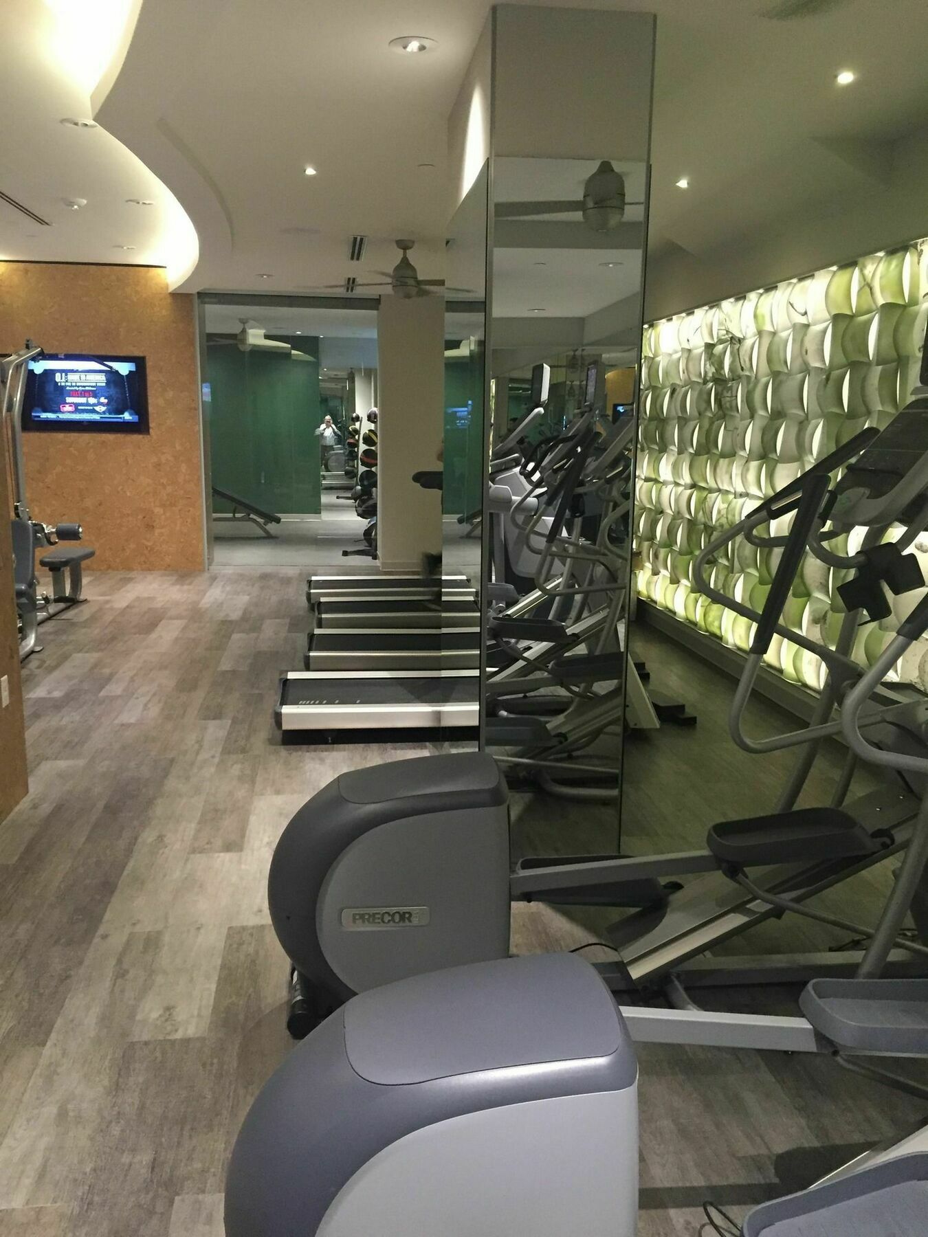 Executive Apartments At The Tellus Арлингтън Екстериор снимка